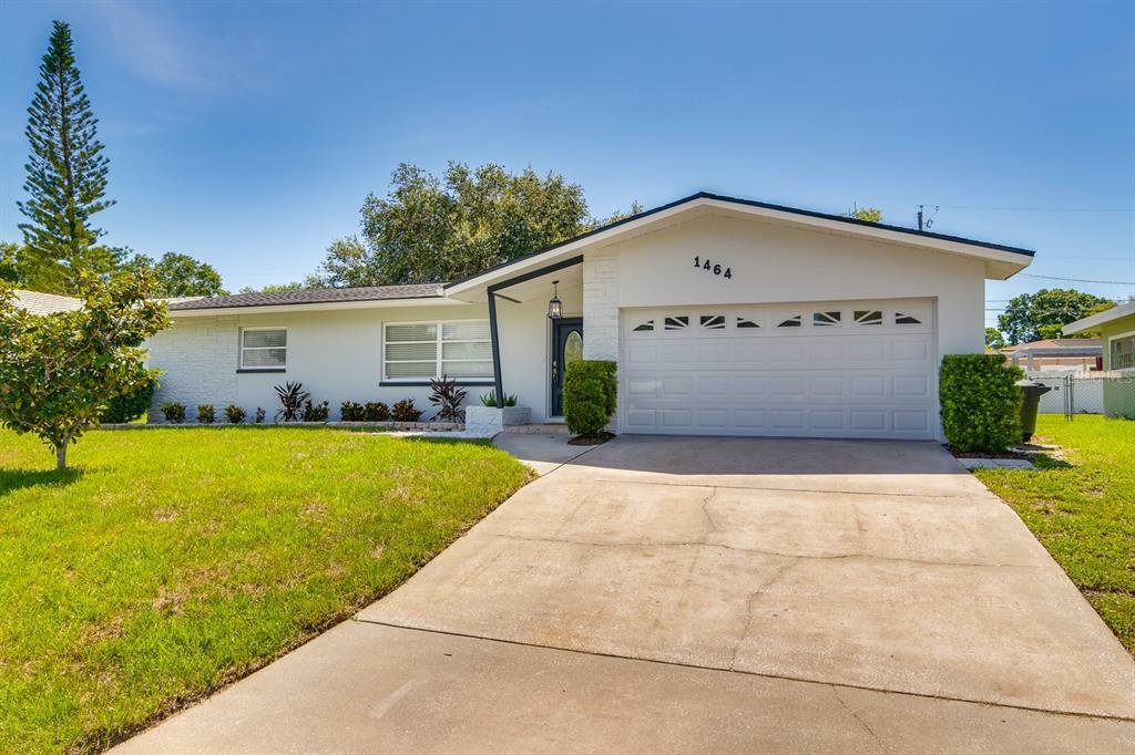 Property Photo:  1464 S Evergreen Avenue  FL 33756 