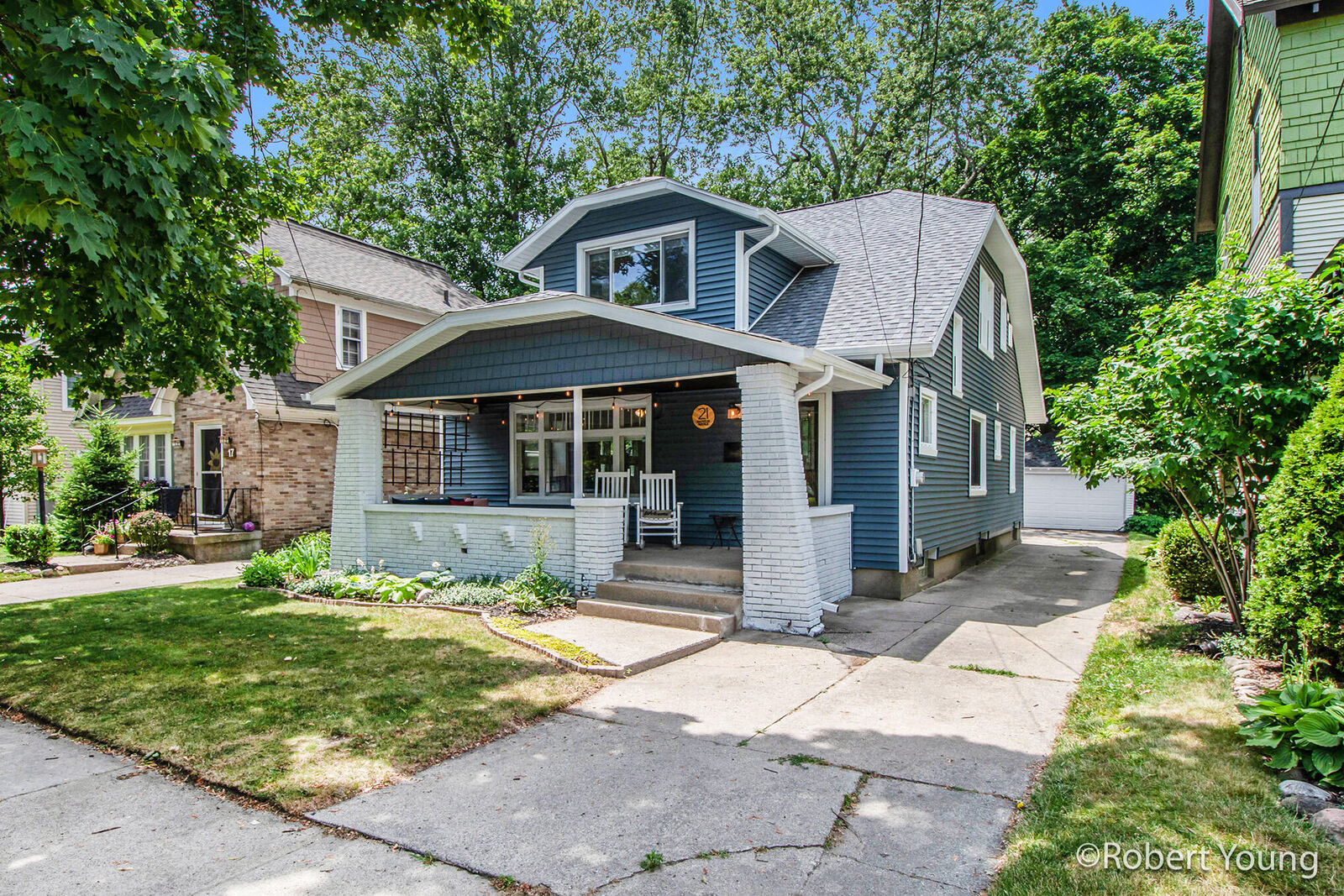 Property Photo:  21 Baynton Avenue NE  MI 49503 