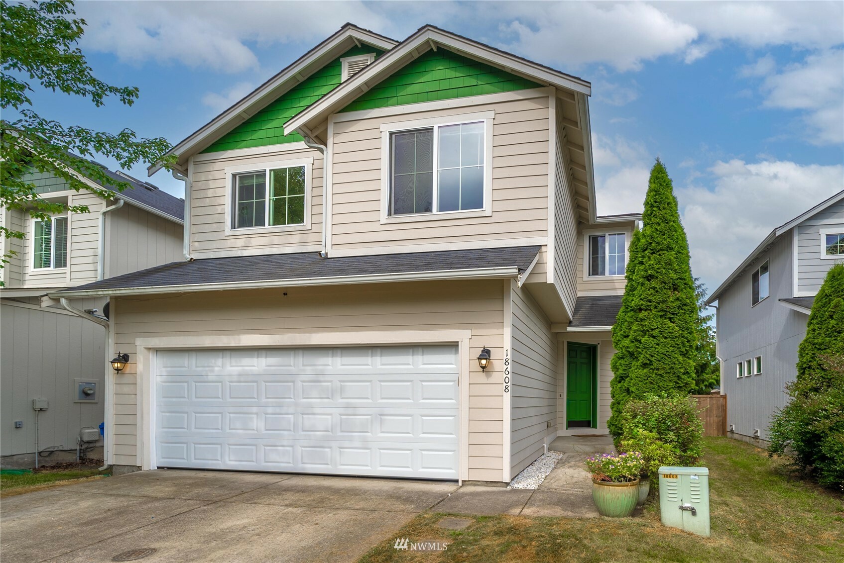 Property Photo: 18608 98th Avenue E WA 98375