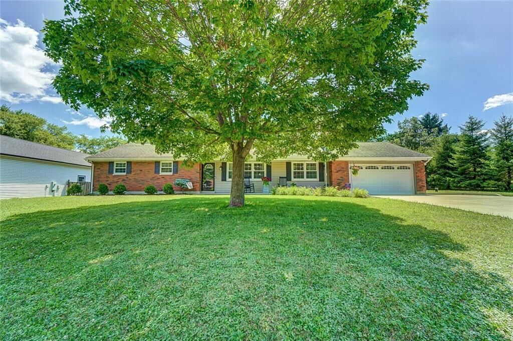 Property Photo: 538 Carthage Drive OH 45434