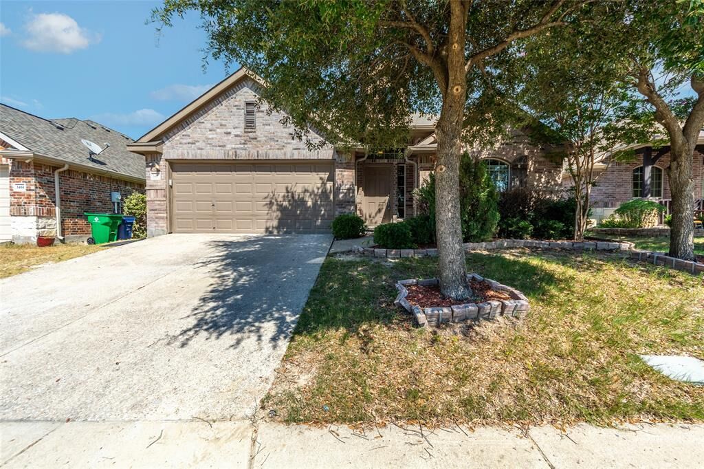 Property Photo:  3400 Foxfield Trail  TX 75071 