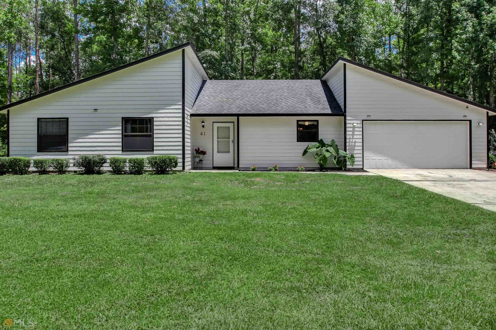 Property Photo:  41 Antler Lane  GA 31548 