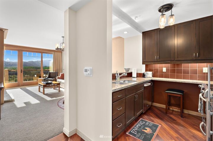 Property Photo:  3600 Suncadia Trail 4023  WA 98922 