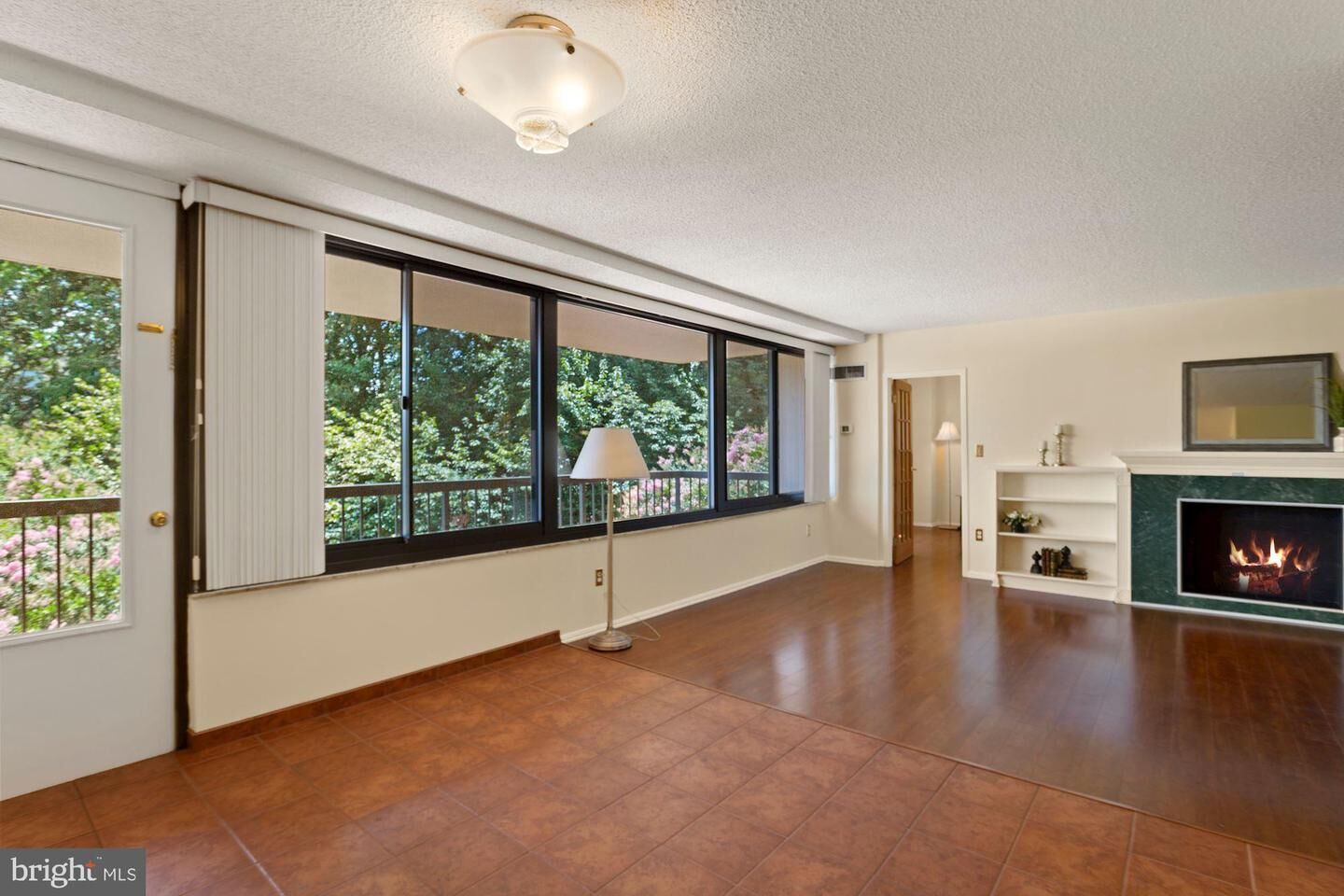 Property Photo:  5500 Holmes Run Parkway 306  VA 22304 