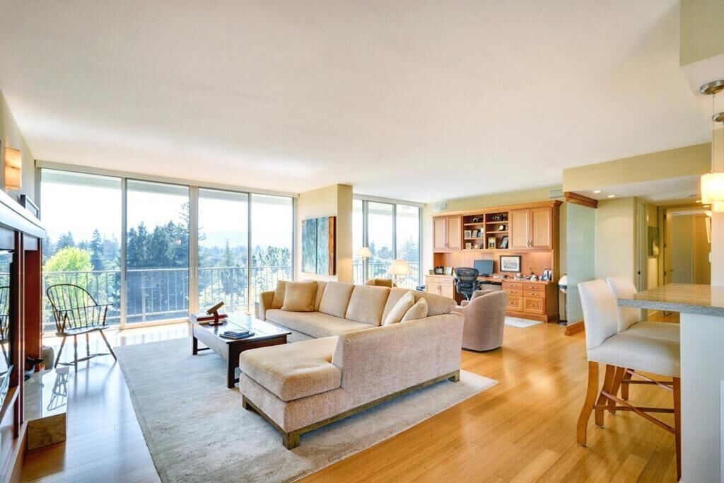 Property Photo: 1330 University Drive 81 CA 94025