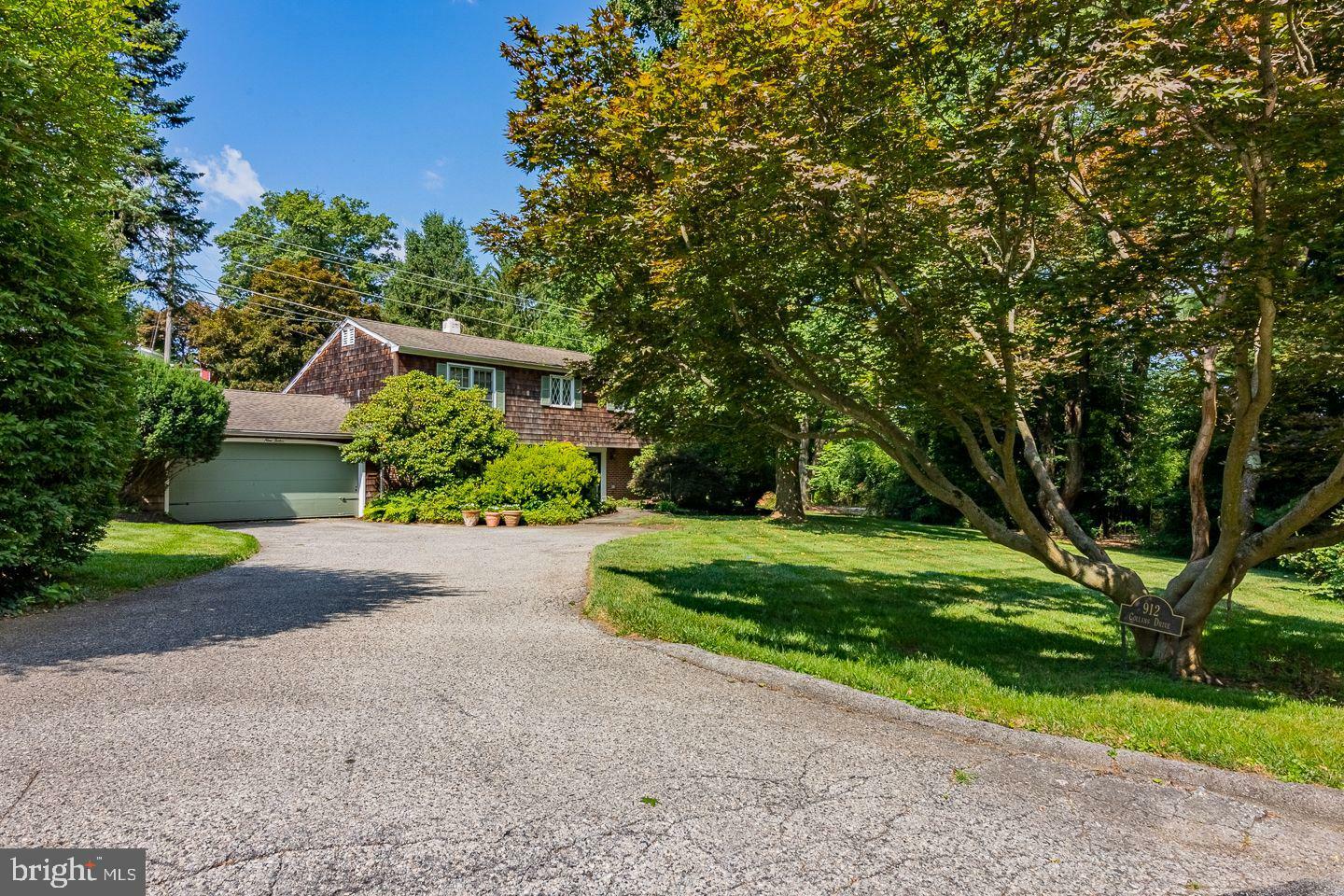 Property Photo:  912 Collins Drive  PA 19380 