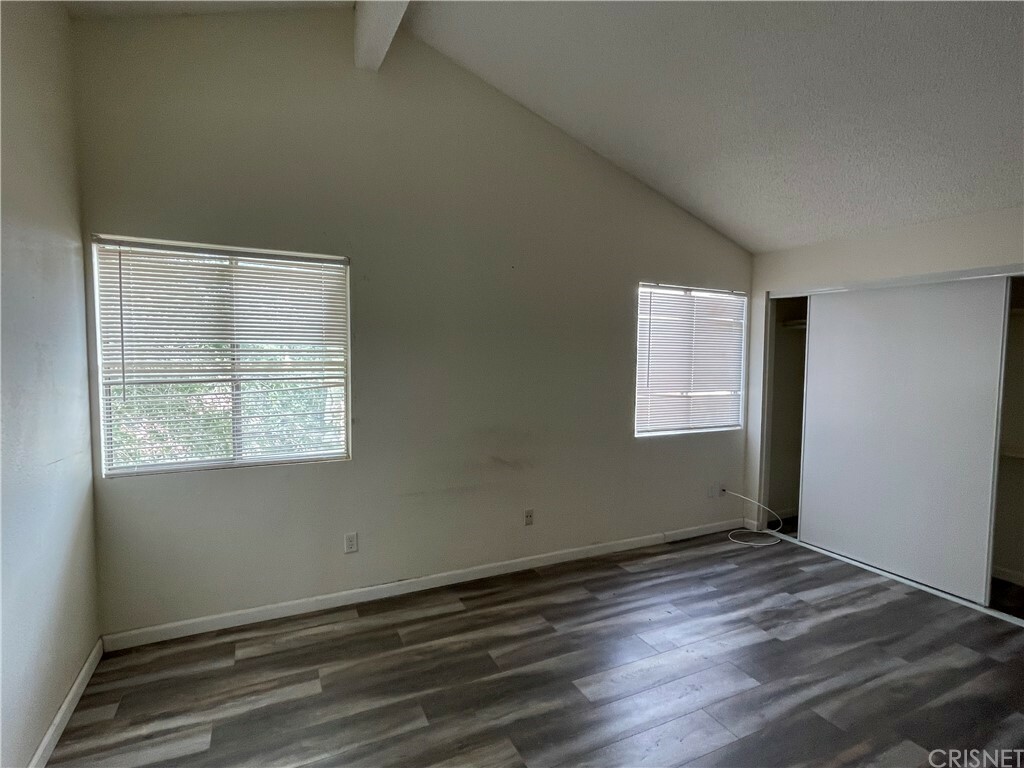 Property Photo:  1715 Boysenberry Way  CA 93550 