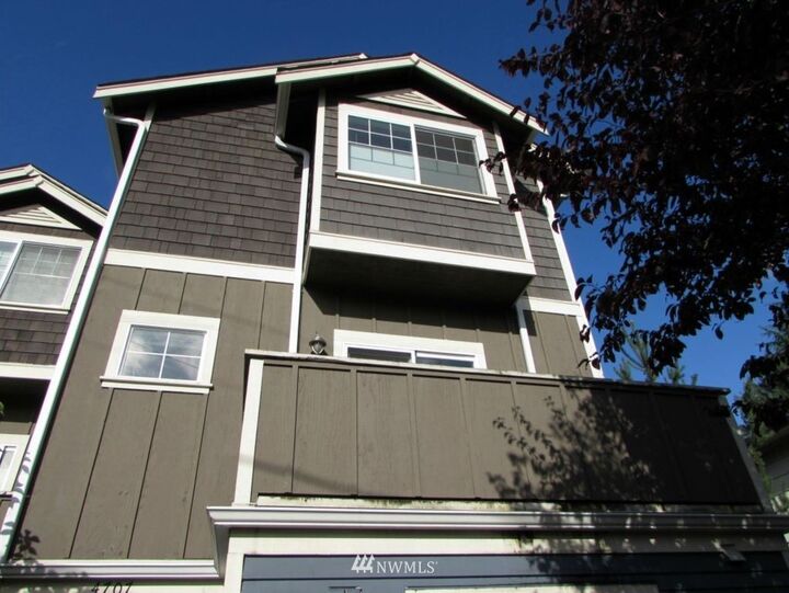 Property Photo:  4707 Sand Point Way NE  WA 98105 