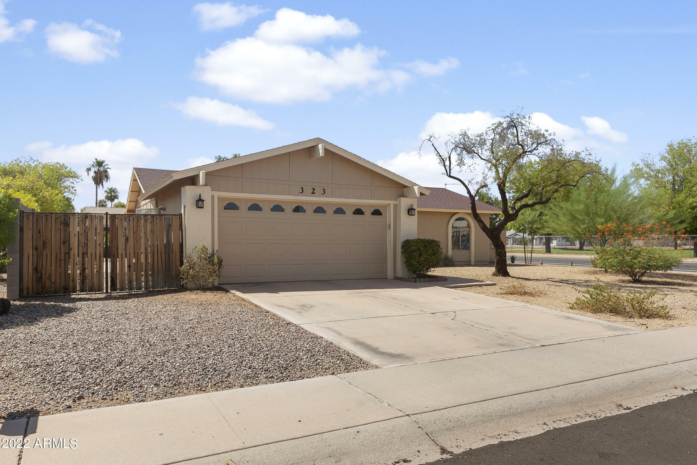 Property Photo:  323 W Rosal Place  AZ 85225 