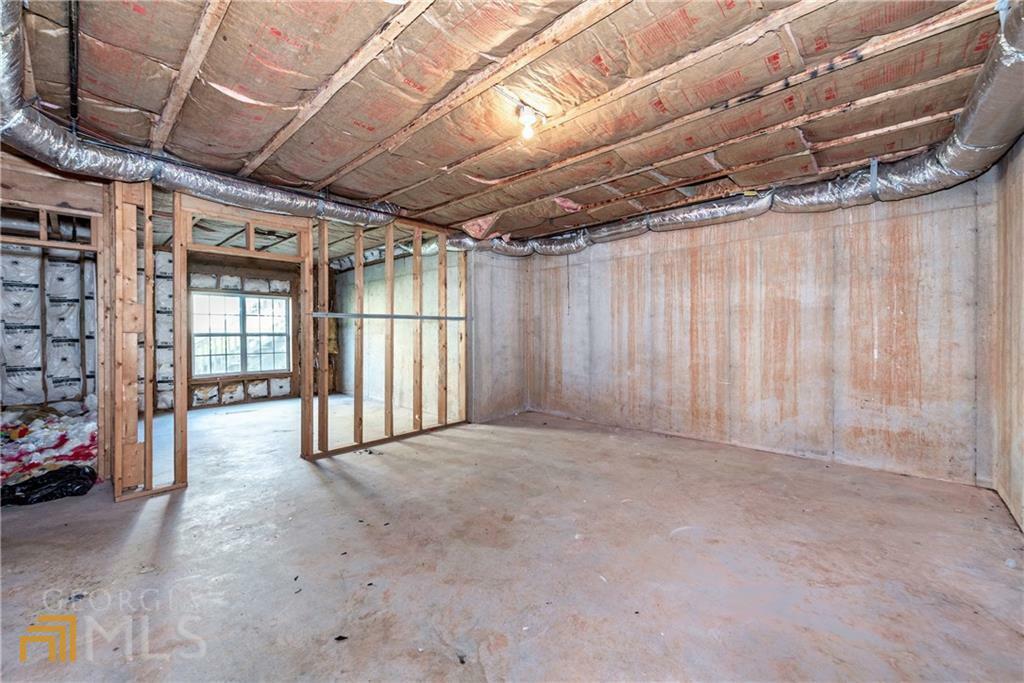 Property Photo: 815 Little Creek Court GA 30114