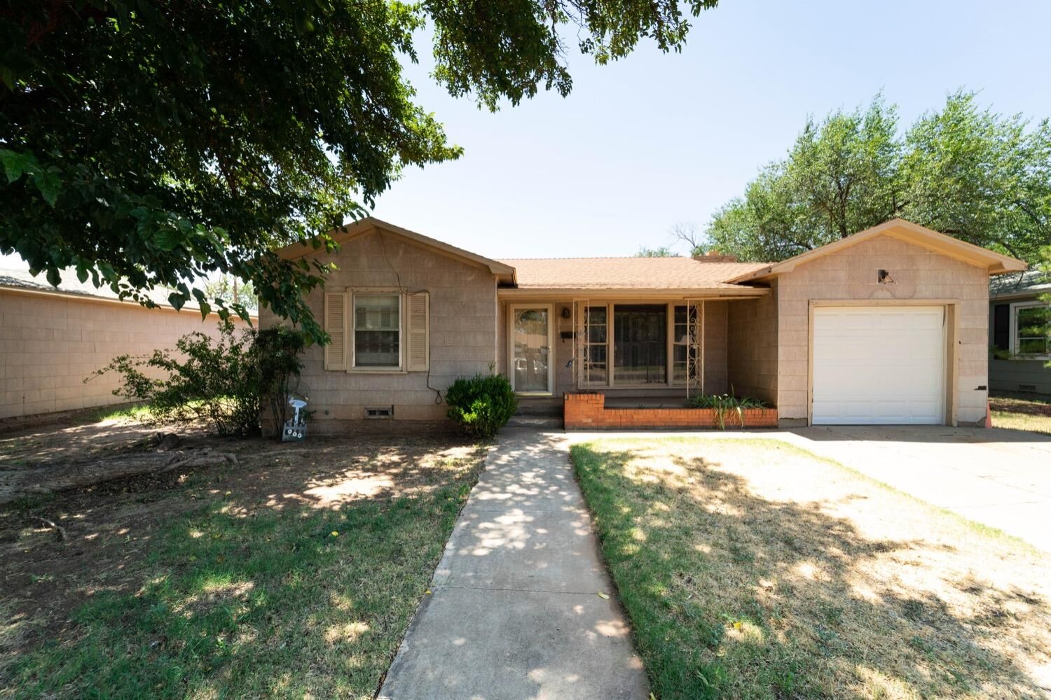 Property Photo:  3013 47th Street  TX 79413 