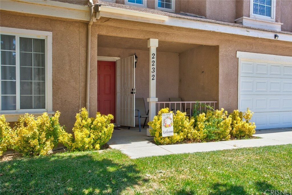 Property Photo:  2232 Greenhill Street  CA 93560 