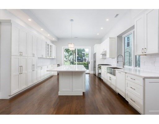 Property Photo: 851 E Broadway Sf MA 02127