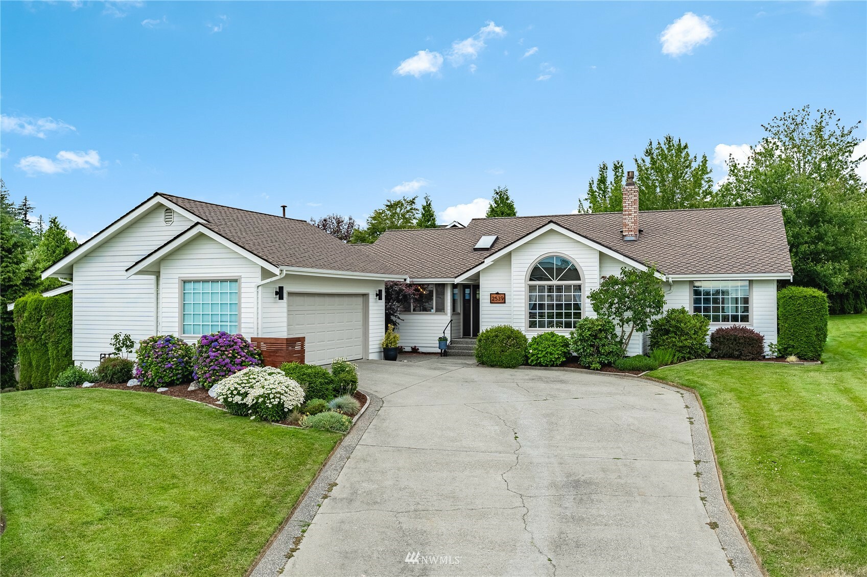 Property Photo:  2539 Crescent Street  WA 98248 