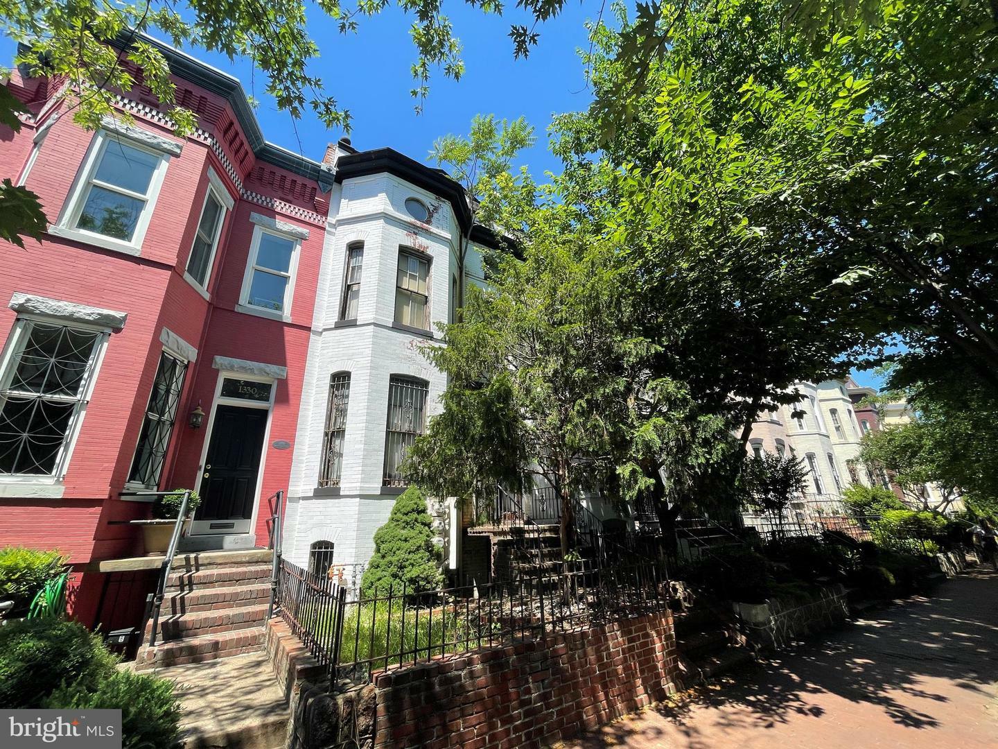 Property Photo:  1332 Independence Avenue SE  DC 20003 