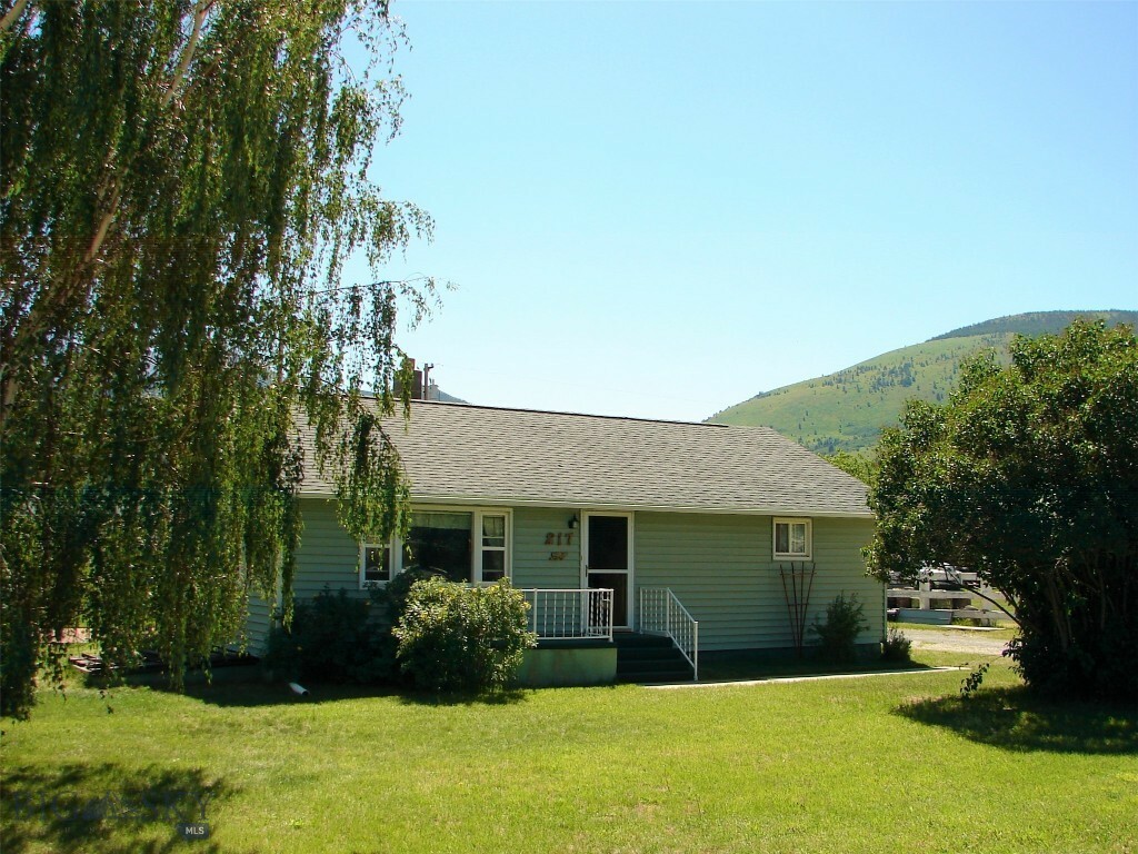 Property Photo: 217, 215, 213 Warren Street MT 59711