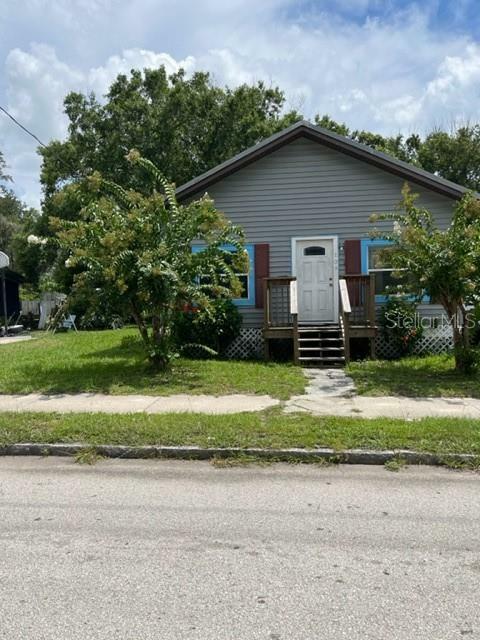 Property Photo:  109 W Alsobrook Street  FL 33563 