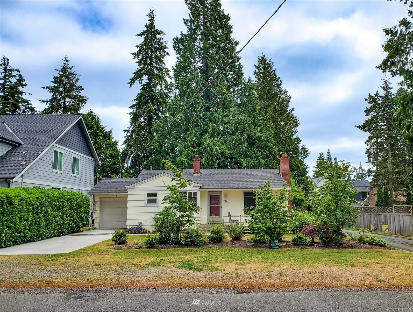 Property Photo: 13244 1st Avenue NW WA 98177