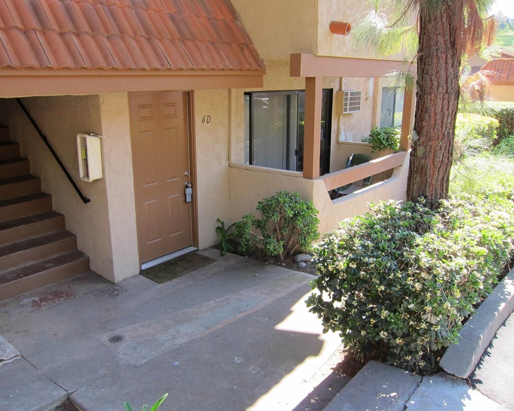 Property Photo: 265 Loma Alta Drive D6 CA 92054