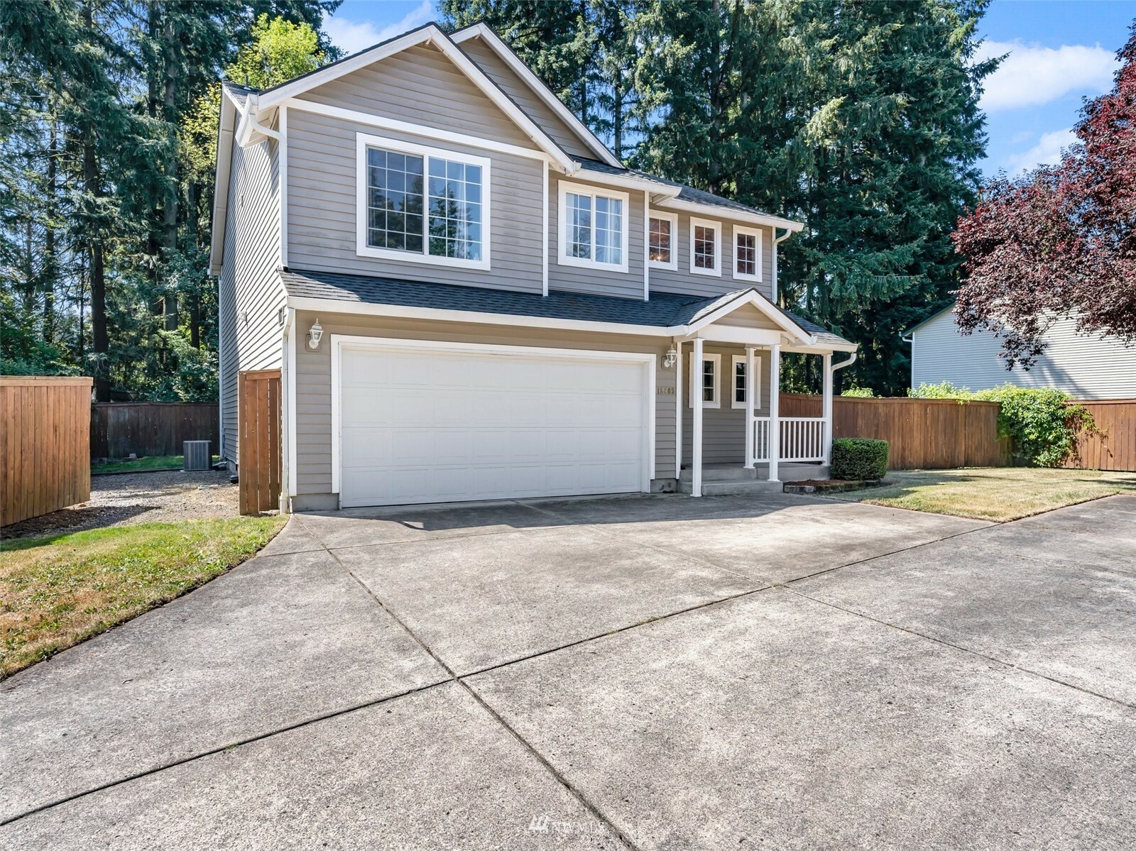 Property Photo:  18209 NE 32nd Street  WA 98682 