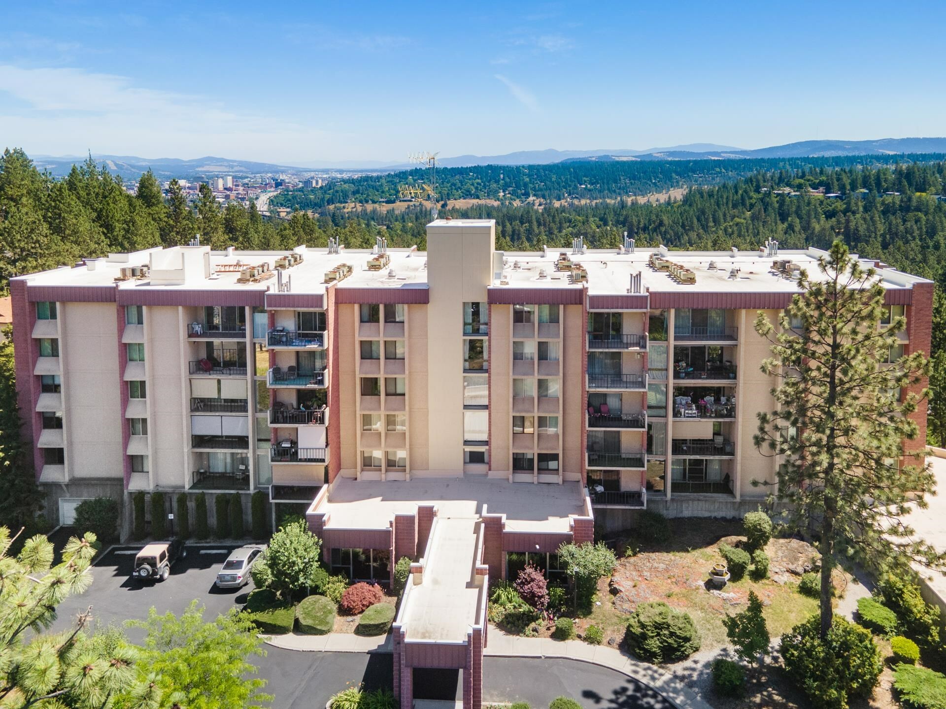 Property Photo: 1311 S Westcliff Pl Unit #201 WA 99224