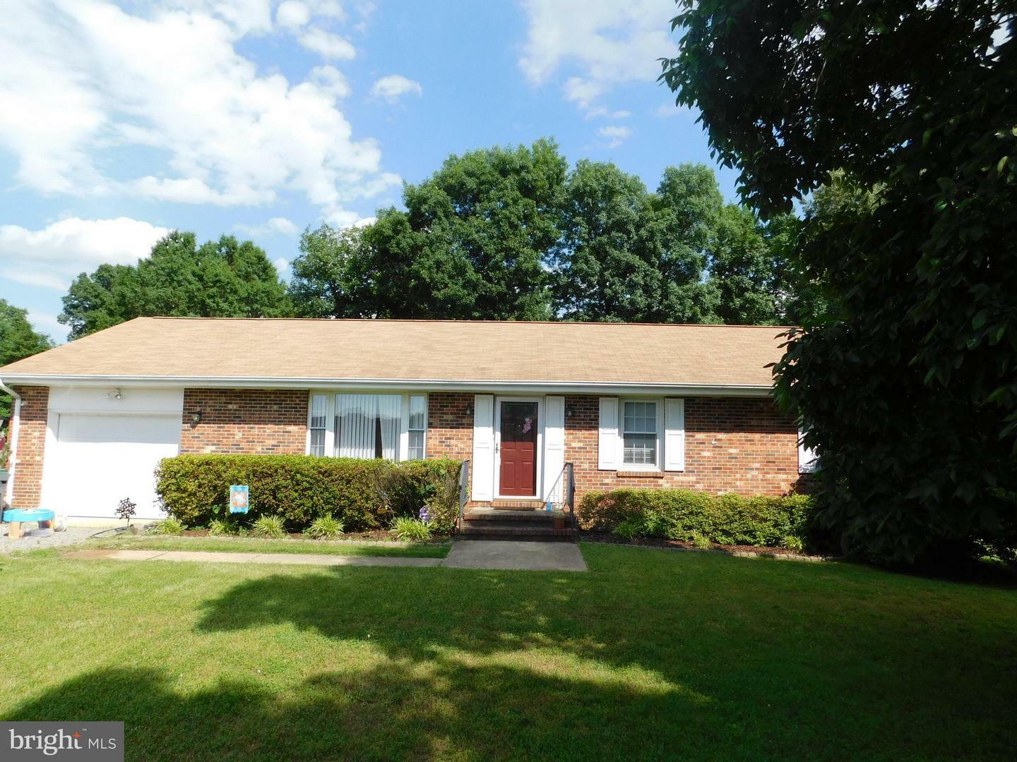 Property Photo:  10813 Ann Davis Drive  VA 22408 