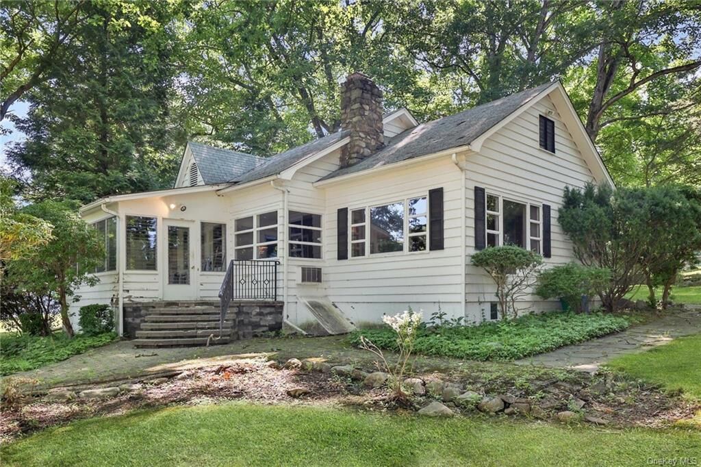Property Photo: 123 Forshay Road NY 10952