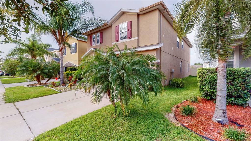 Property Photo:  6129 Trent Creek Drive  FL 33573 