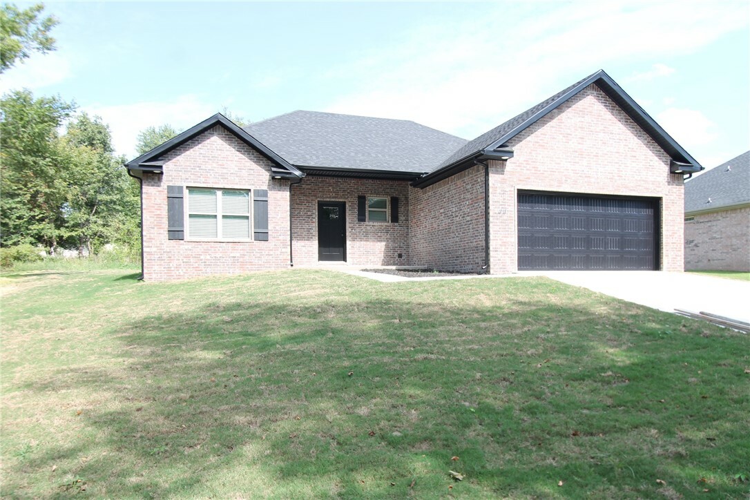 Property Photo:  44 Dunipace Drive  AR 72715 