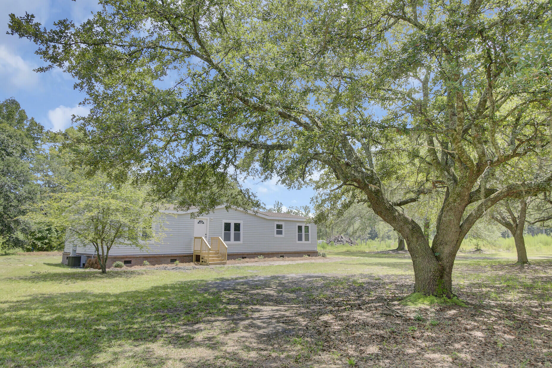 Property Photo:  1668 Doctor Evans Road  SC 29461 