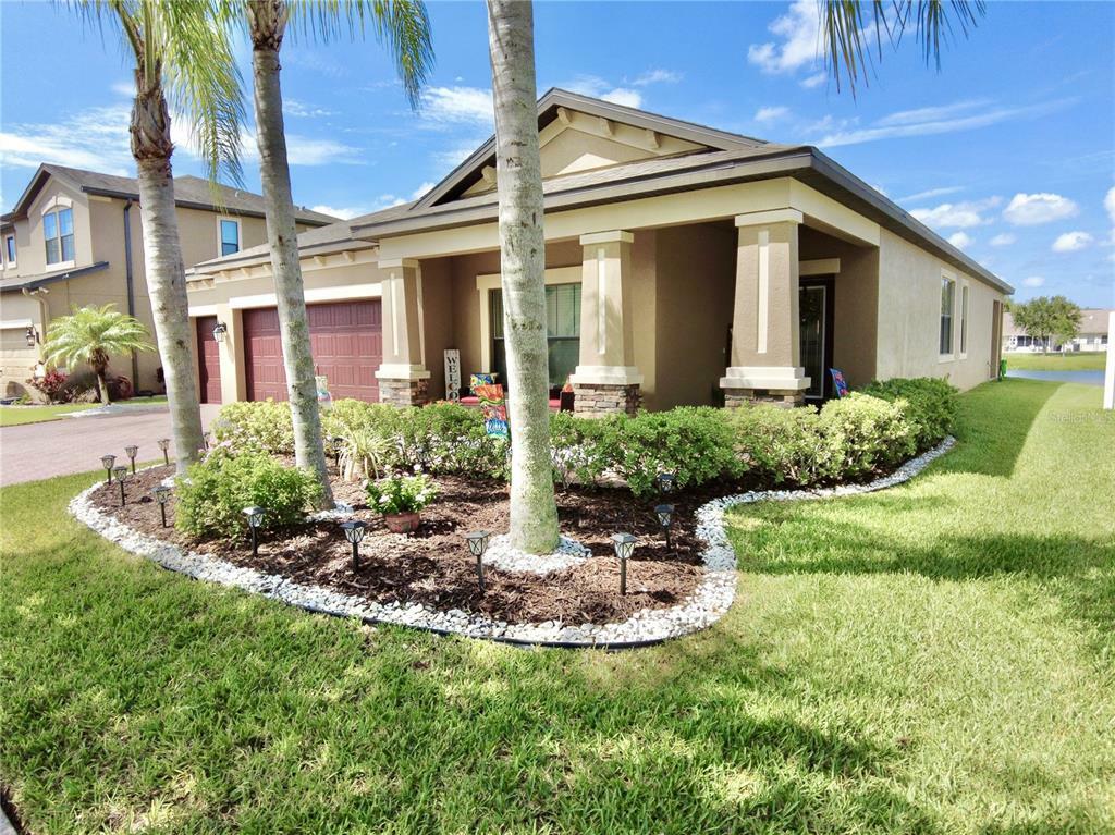 Property Photo:  1747 Cameron Court  FL 34655 