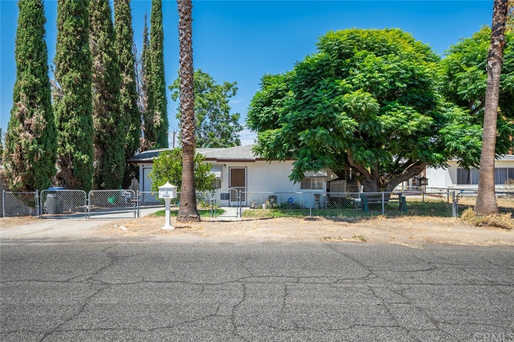 Property Photo:  43964 C Street  CA 92544 