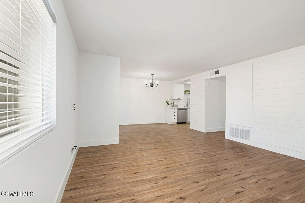 Property Photo:  2915 Deacon Street 9  CA 93065 