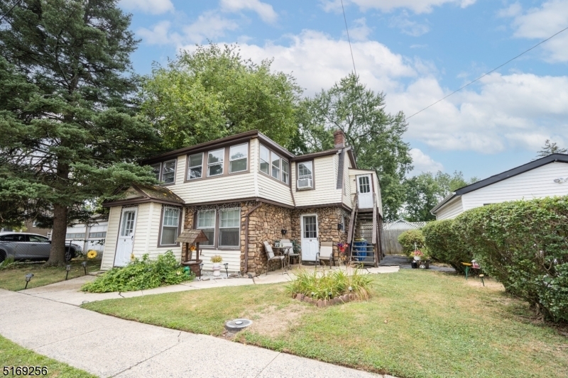 Property Photo:  15 Whitewood Ave  NJ 07060 