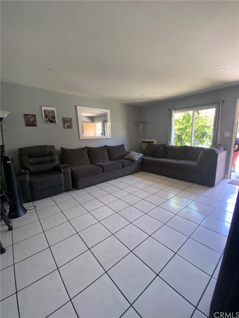 Property Photo:  2500 S Salta Street 17  CA 92704 