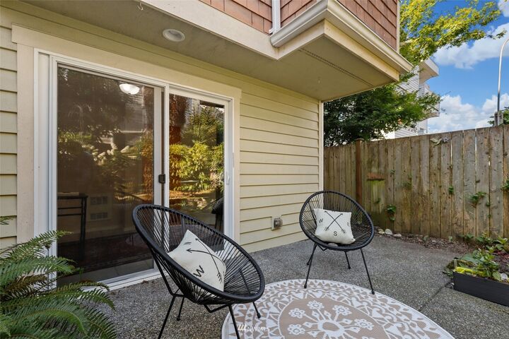 Property Photo: 1524 NE 117th Street WA 98125