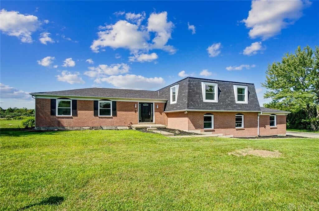 Property Photo: 6169 Dayton Farmersville Road OH 45417
