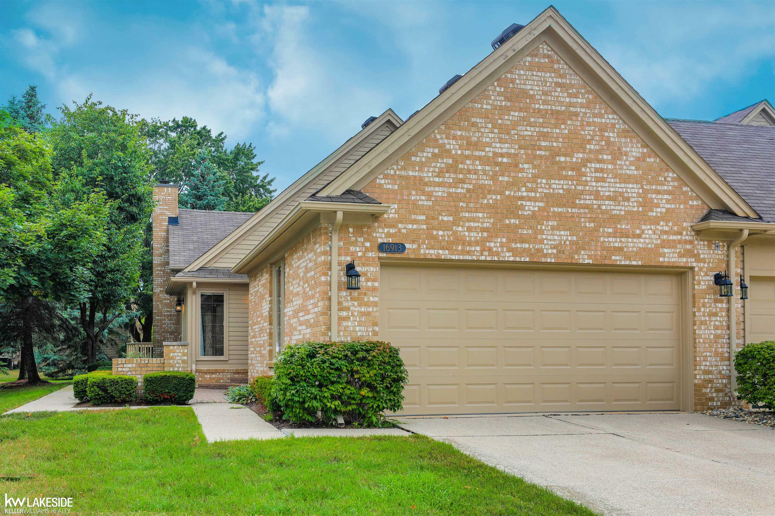 Property Photo:  16913 Driftwood Drive  MI 48042 