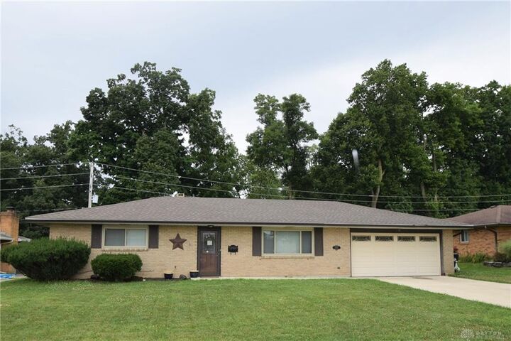 6301 Rosecrest Drive  Butler Township OH 45414 photo