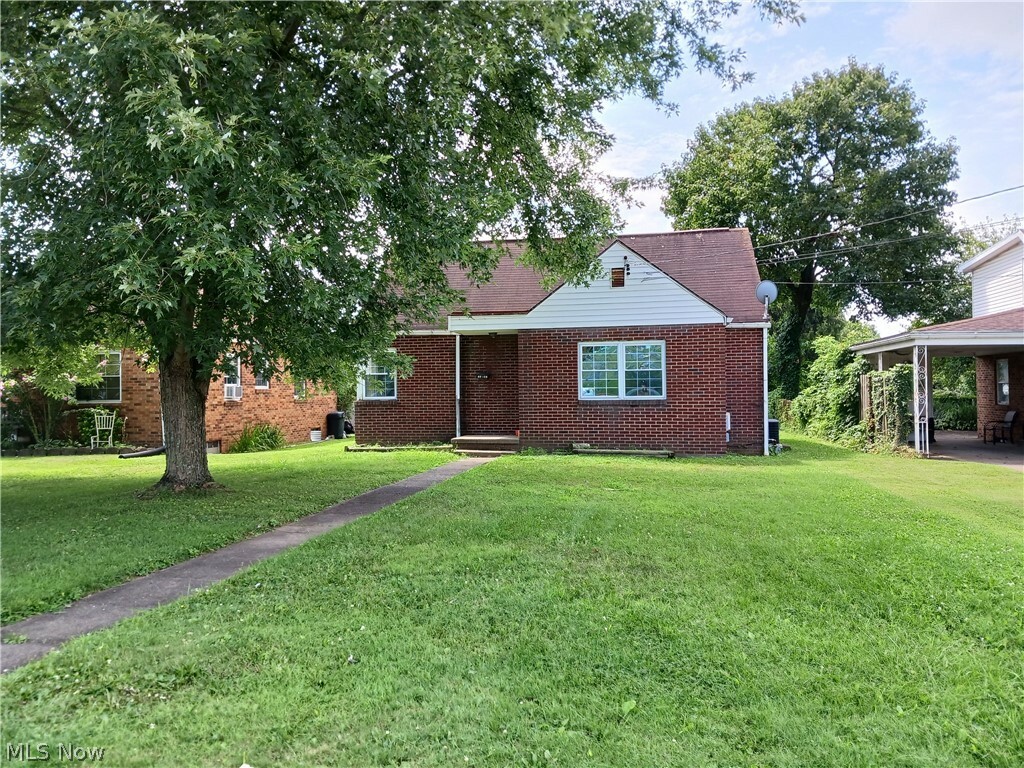 Property Photo:  2606 23rd Street  WV 26101 