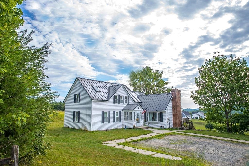 Property Photo:  330 Poor Farm Road  NH 03071 