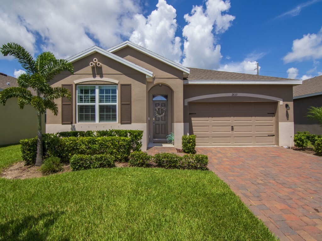 Property Photo:  2633 Crowned Eagle Circle SW  FL 32962 