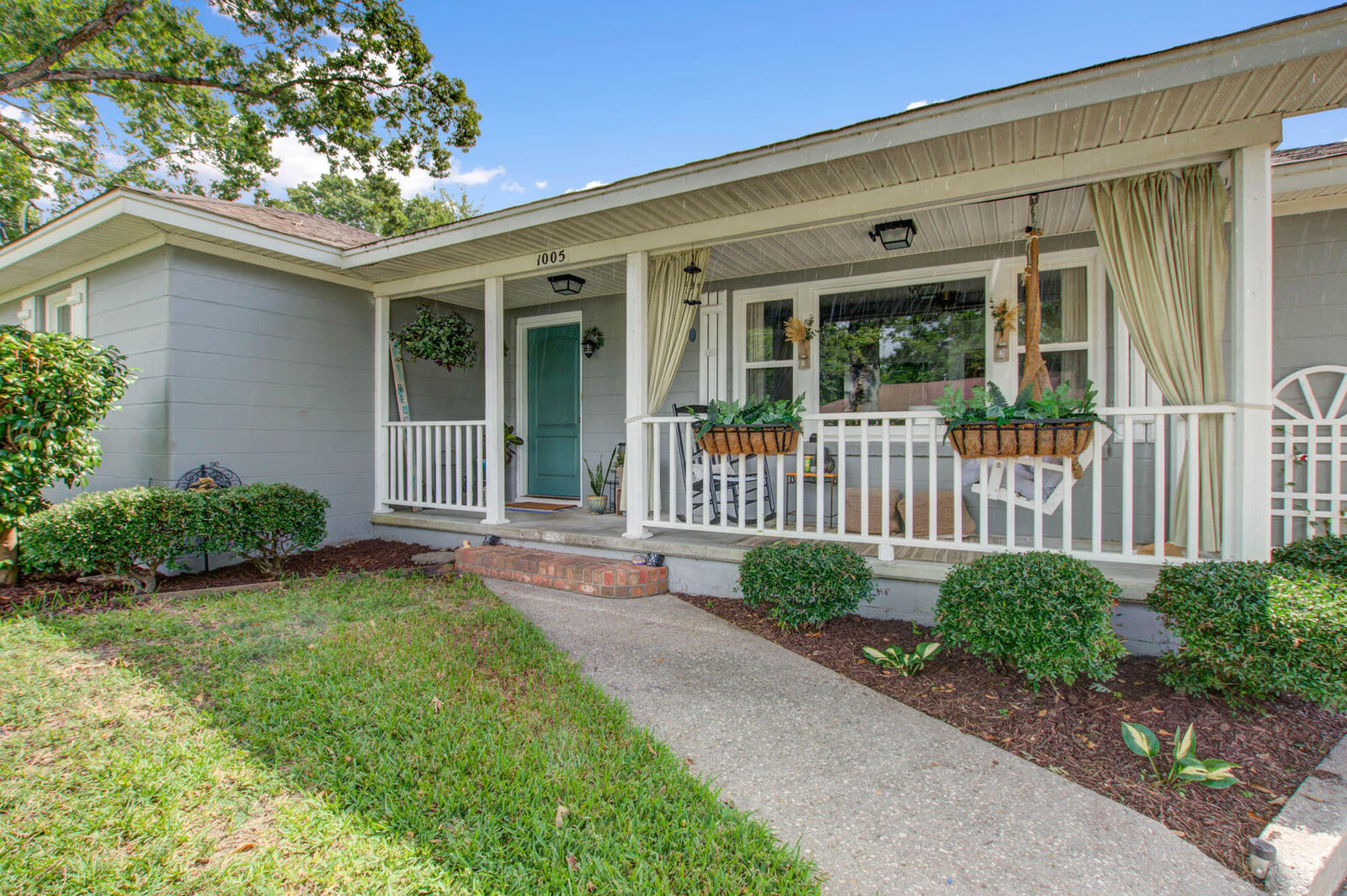 Property Photo:  1005 Holcombe Road  SC 29410 