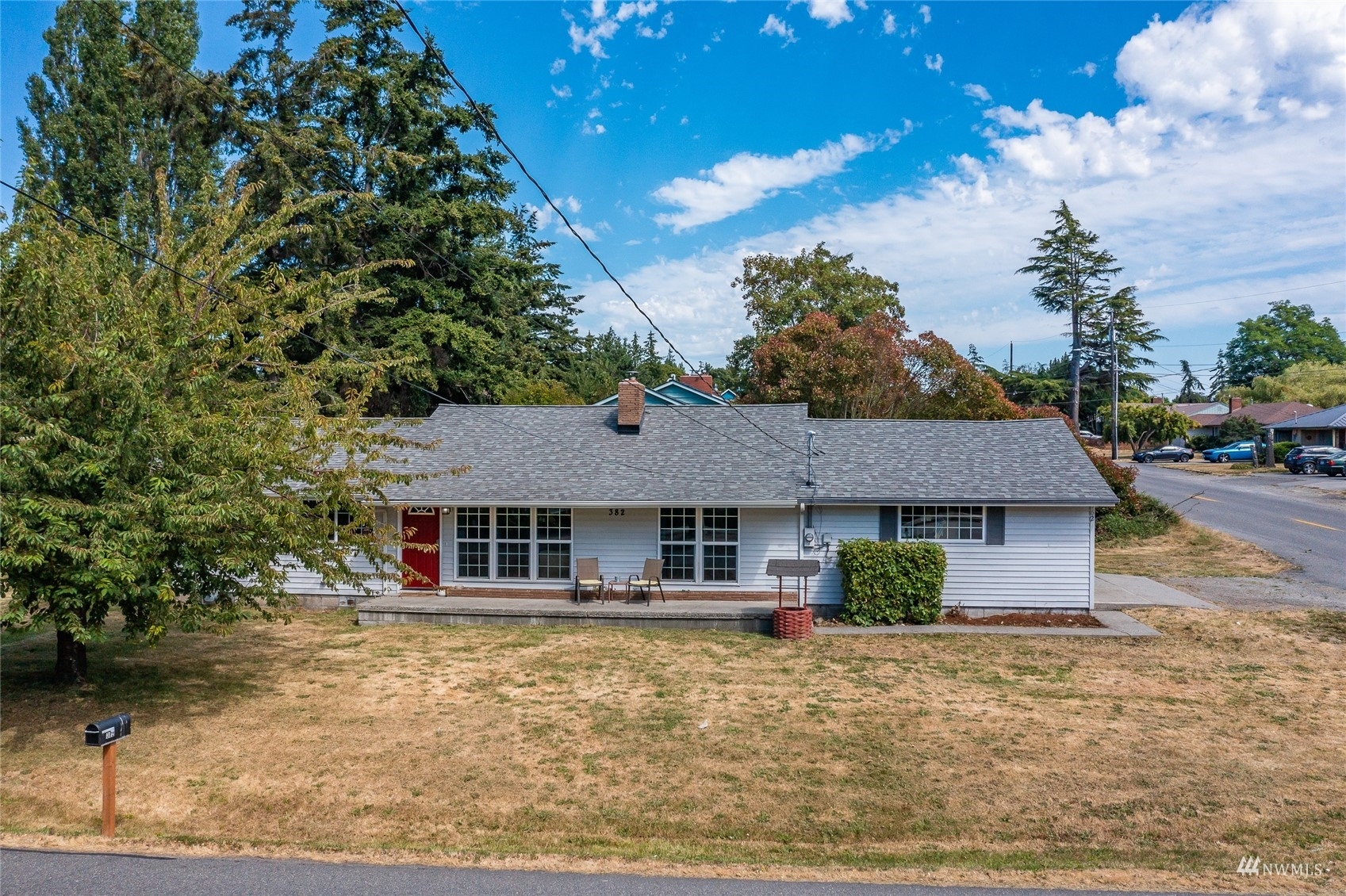 Property Photo:  382 SE Ely Street  WA 98277 