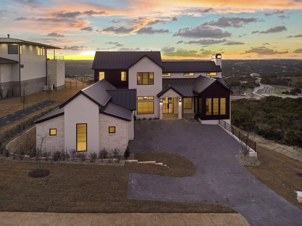 100 Baldovino Skyway  Austin TX 78738 photo