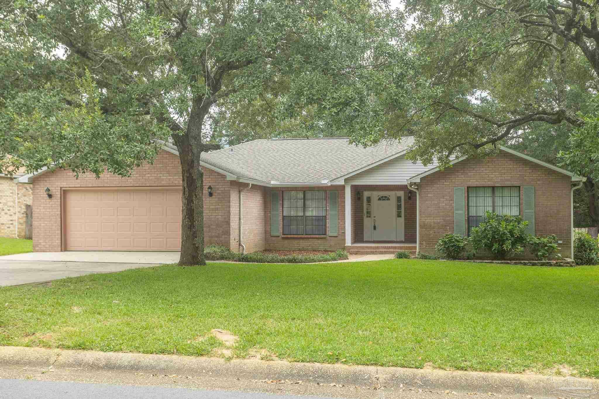 Property Photo: 3222 Samantha Dr FL 32533