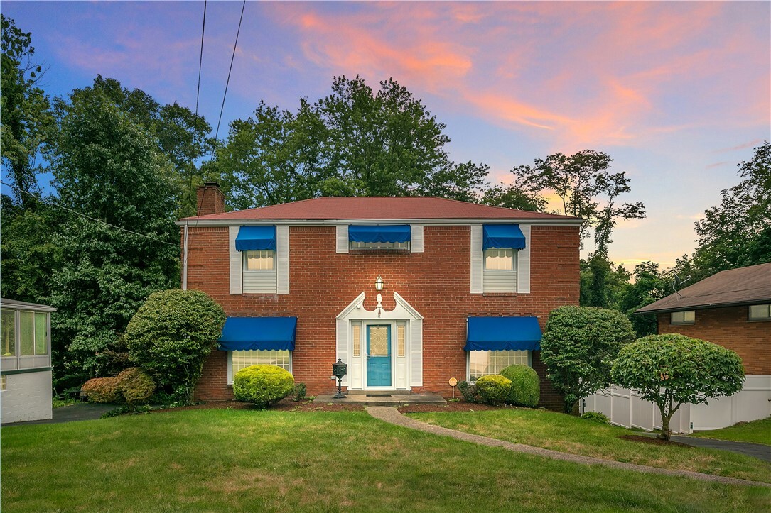 Property Photo:  506 Greenleaf Dr  PA 15146 