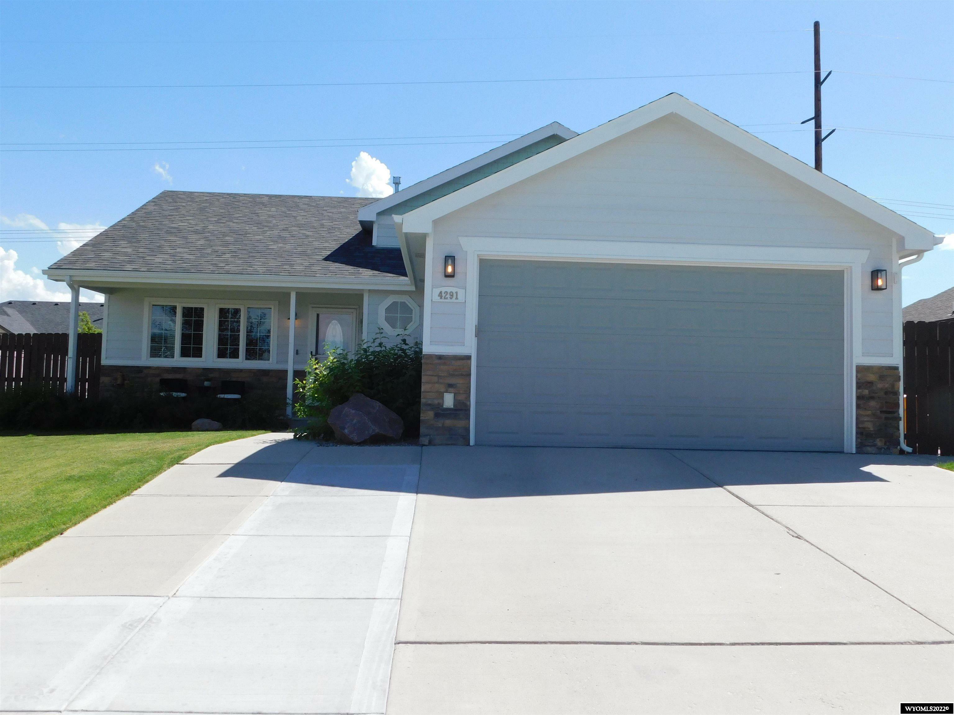 Property Photo: 4291 Stout Street WY 82609