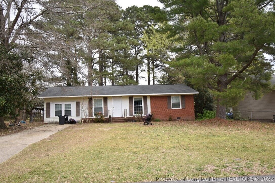 Property Photo:  2607 Sedgefield Drive  NC 28306 