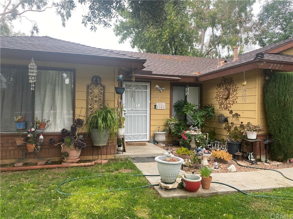 Property Photo:  2727 Arlington Avenue  CA 92506 